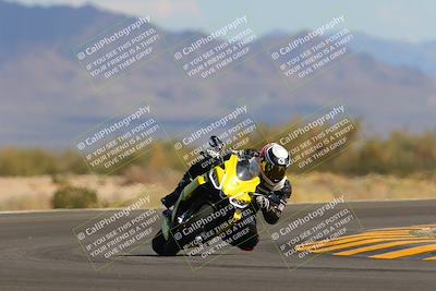 media/Oct-09-2022-SoCal Trackdays (Sun) [[95640aeeb6]]/Turn 15 (150pm)/